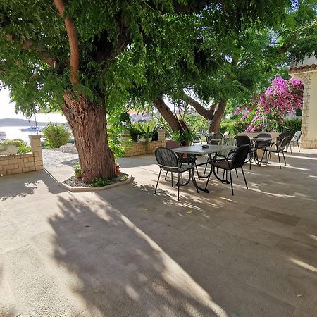 Room'S Brica Barbat na Rabu Exterior foto