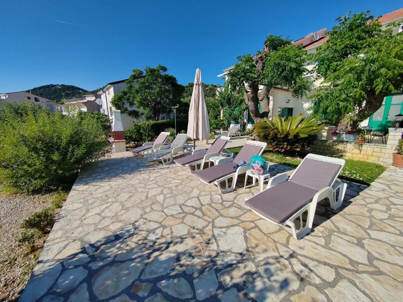 Room'S Brica Barbat na Rabu Exterior foto